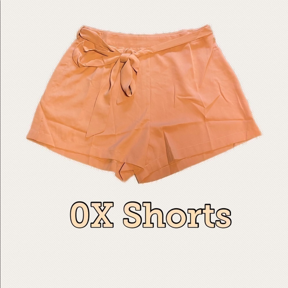 PLUS Size Shorts With Tie And Zip Size 0X